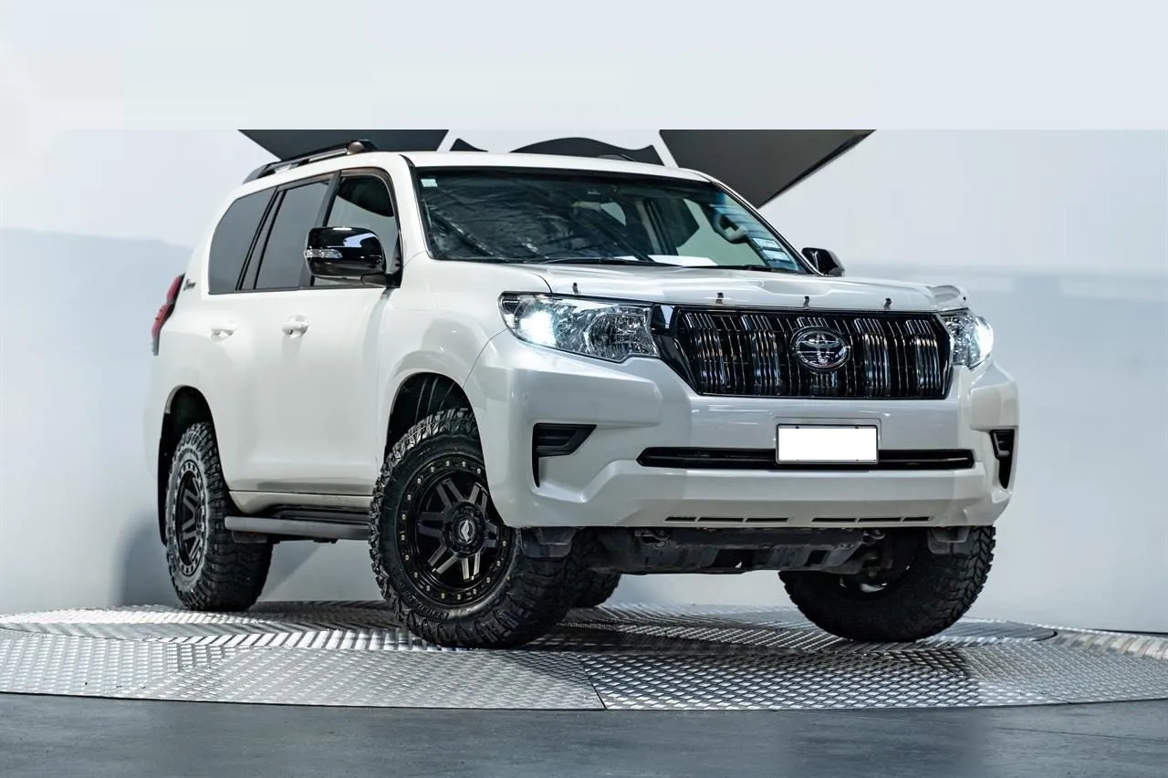 2022 Toyota Land Cruiser Prado Landcruiser Prado GX 2.8L 4WD - 70TH ANNIVERSARY, 17"" ALLOYS