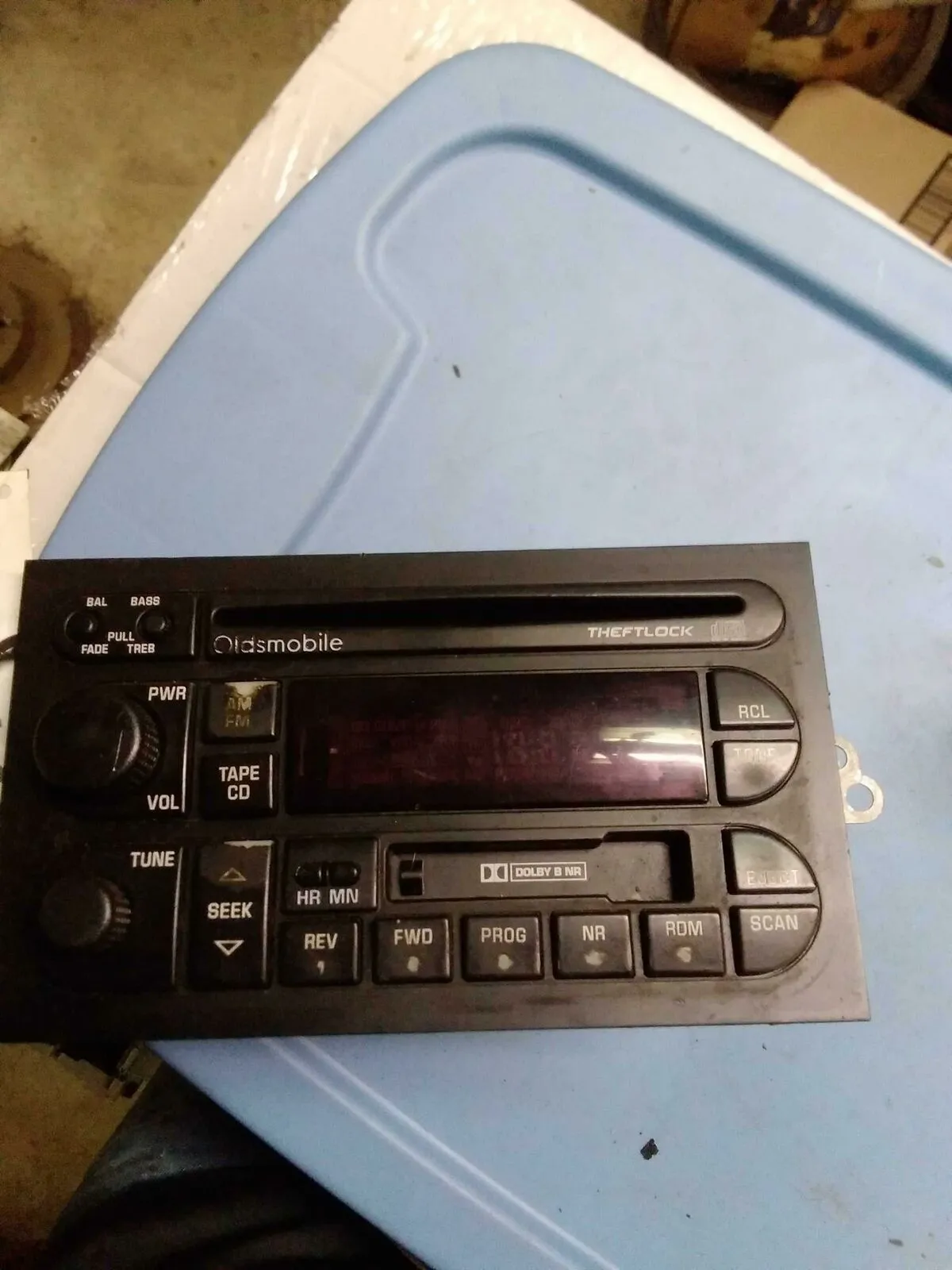 Audio & Visual Equip.(radio) OLDSMOBILE AURORA 95