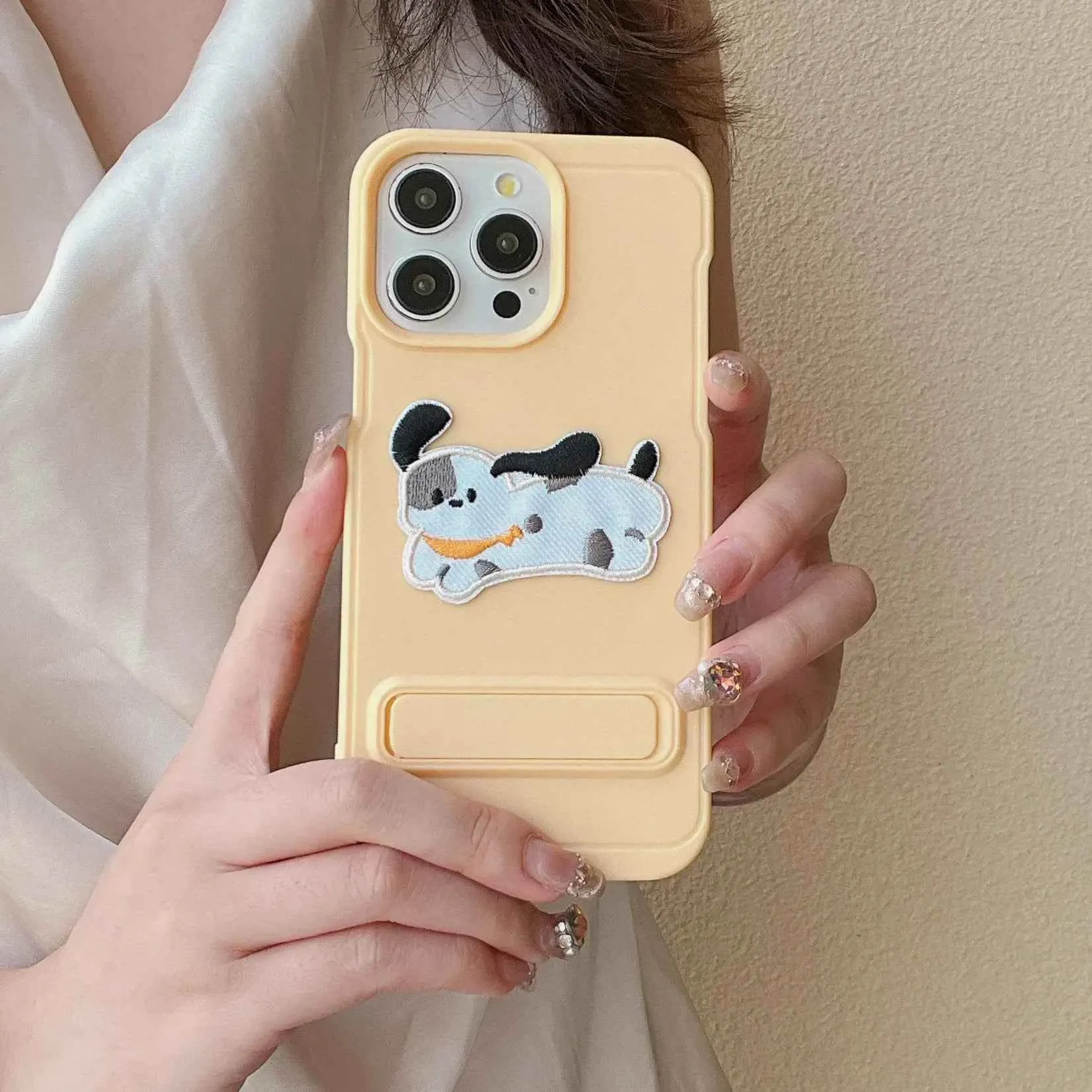 Cartoon Dog Cute Phone Case for iPhone 15, 14, 13, 12, and 11 Pro Max - Invisible Bracket with Built-in Stand - TSP212