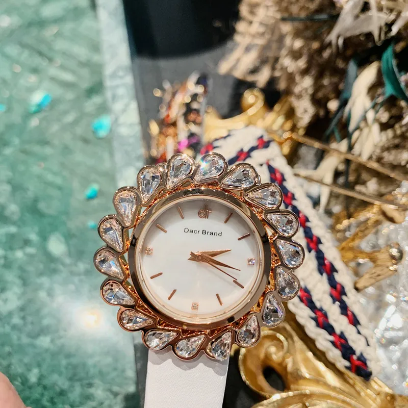 Flower Design Zircon Leather Strap Women's Watch